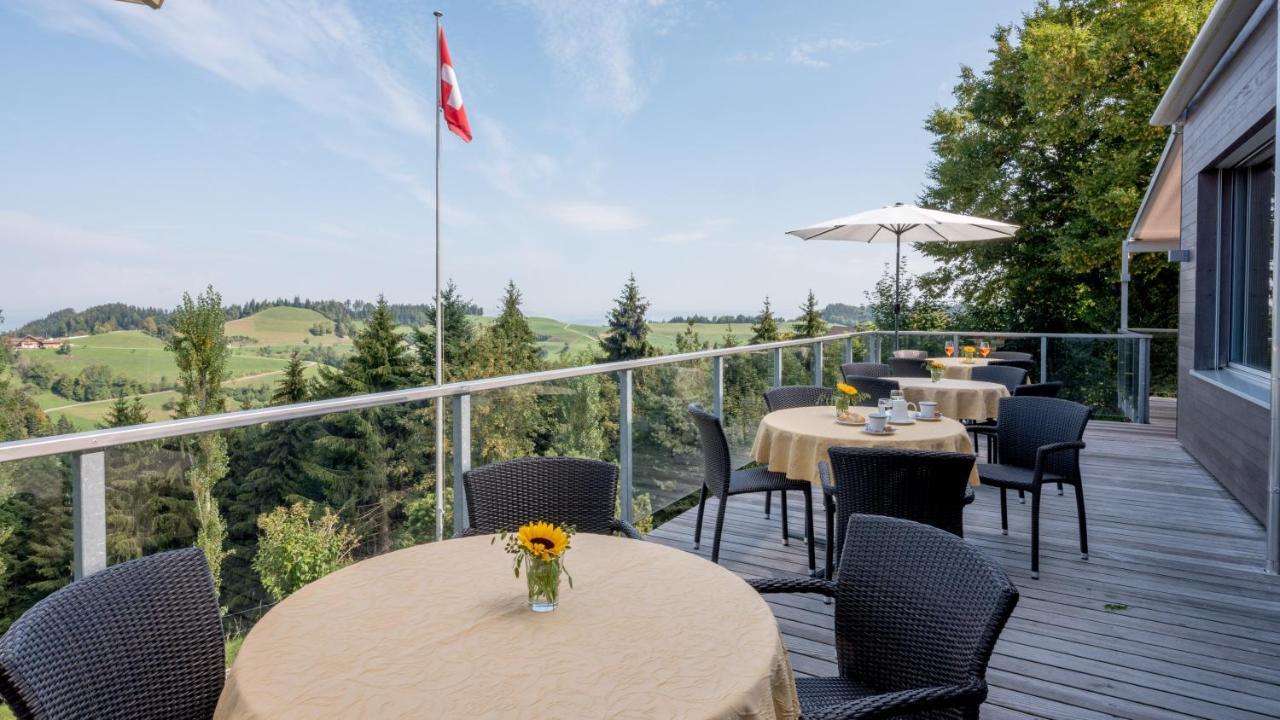 Landgasthof Hotel Menzberg エクステリア 写真